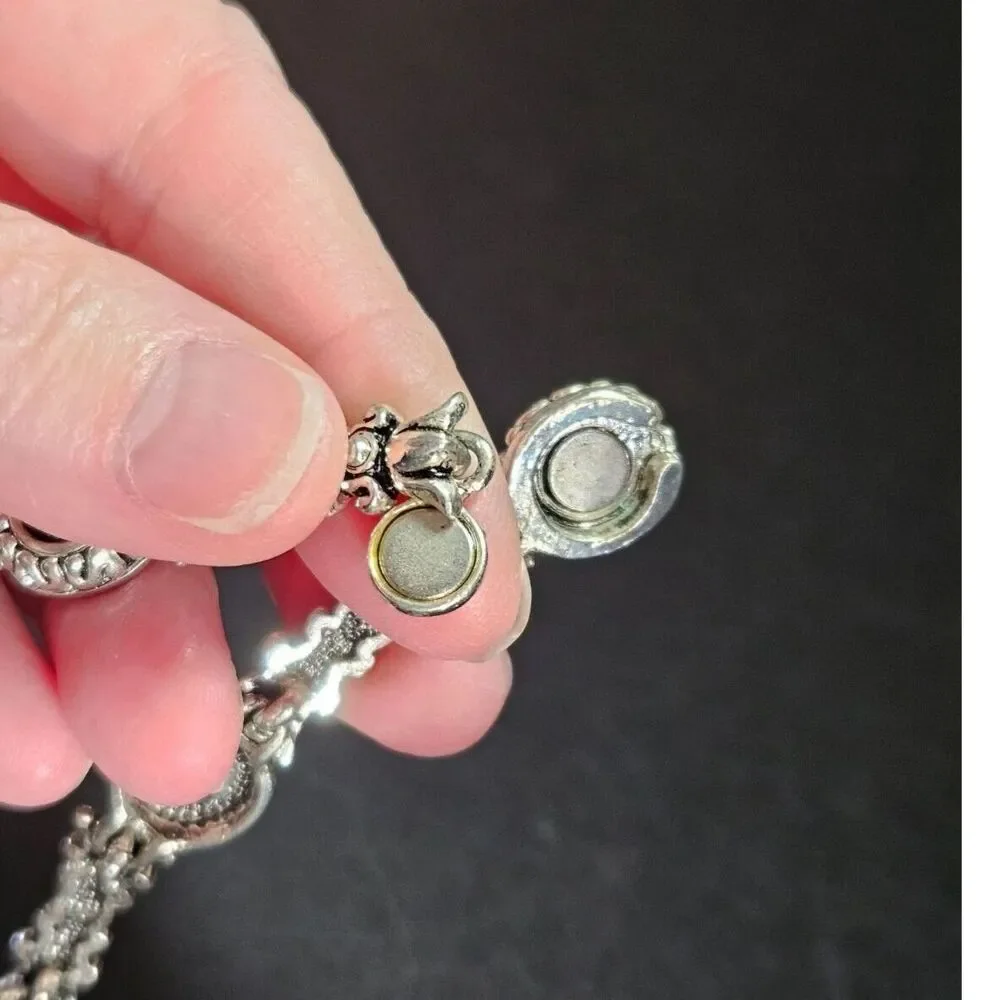 Silver tone chunky bracelet with black 7.25